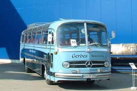 Mercedes O321HL